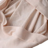 Détail BandoBack beige macro tissu doux drapé bordure cotelée gros plan - Bébé Lova