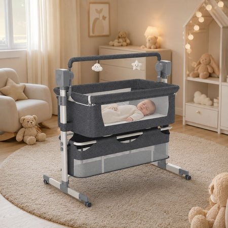 Berceau électrique SwingCrib gris lifestyle chambre cocooning peluche ours - Bébé Lova