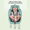 Bébé installé en siège auto utilisant le biberon mains libres TriFlow en déplacement - Bébé Lova