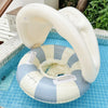 Bouée gonflable enfant bleue avec grand pare-soleil dans une piscine - Bébé Lova