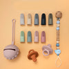 Kit d’accessoires bébé avec brosses à dents doigt en silicone et attache tétine assortie - Bébé Lova