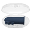 Brosse à dents doigt bleu marine en silicone dans son étui de protection transparent - Bébé Lova