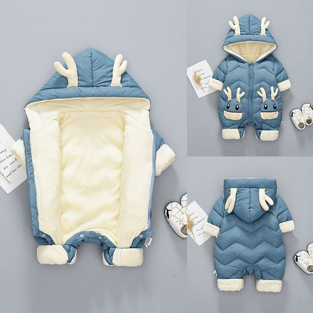 Combinaison bébé d'hiver matelassée bleue à capuche bois de cerf ouverte montrant la doublure polaire, avec vues de face et de dos - Bébé Lova