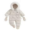Combinaison pilote bébé beige à capuche fourrée, pieds intégrés et moufles assorties, présentée de face - Bébé Lova