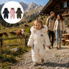 Enfant marchant sur un chemin de montagne portant la combinaison de ski écrue, avec ses parents et aperçu de trois coloris - Bébé Lova