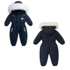 Combinaison de ski bébé bleu marine à capuche fourrée, vues de face et de dos - Bébé Lova