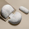 PlusoPillow vue 3D coussin sandwich beige neutre fond design - Bébé Lova