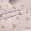 Coussin LateralPillow détail tissu motif triangles aéré respirant doux - Bébé Lova