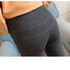 Détail CotLegging bandeau ventre bas legging gris foncé V-cross maternité - Bébé Lova