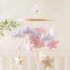 Mobile de berceau avec ourson rose suspendu sur lune et étoiles pastel pour chambre bébé - Bébé Lova