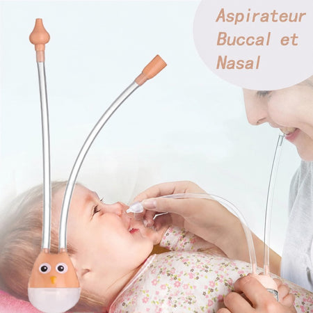 Maman utilisant le mouche-bébé manuel pour dégager le nez de son enfant en douceur - Bébé Lova