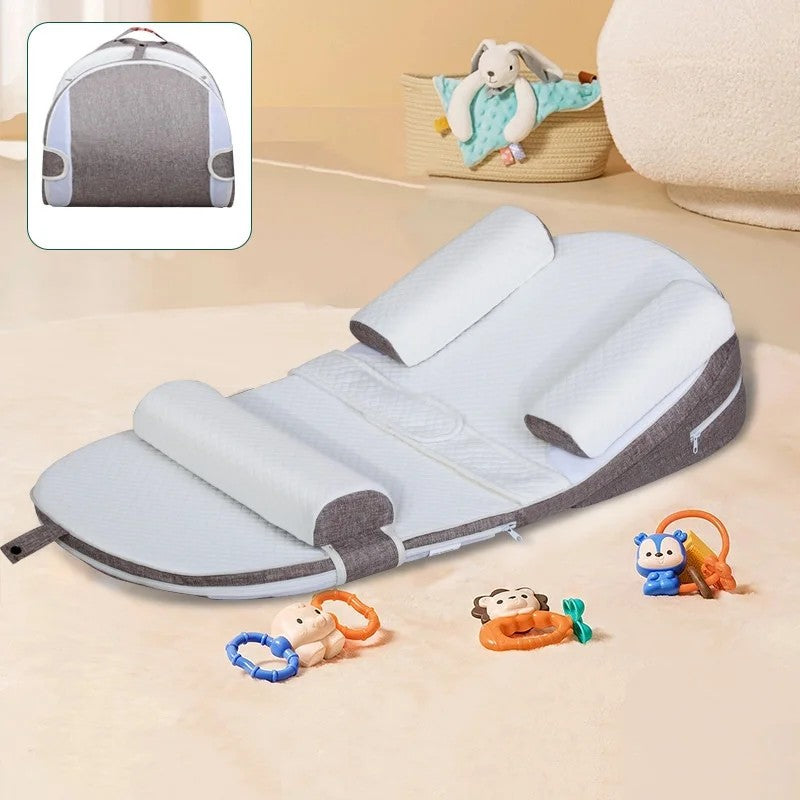 Oreiller anti-reflux bébé pliable coloris gris clair avec coussins de maintien - Bébé Lova