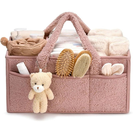 Vue principale de l’organiseur de couches en peluche rose avec accessoires pour bébé - Bébé Lova