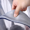 Gros plan sur le tissu en mesh aéré et respirant du porte-bébé - Bébé Lova