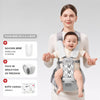 Porte-bébé KangaBaby coloris gris clair porté par une maman, avec les accessoires bavoirs, puce et boîte cadeau offerts - Bébé Lova