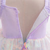 Détail de la fermeture arrière de la robe sirène ArielDress pour un habillage facile - Bébé Lova