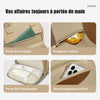 Poches pratiques du sac à langer : poche avant zippée, rangement antivol, poche filet transparente et boucle magnétique antivol - Bébé Lova