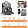 Sac à dos à langer gris ouvert sur ses poches biberons avec port USB, attaches poussette et rangements pour tous les essentiels de bébé - Bébé Lova