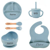 Set repas bébé silicone personnalisé prénom bleu ciel avec assiette et bavoir - Bébé Lova