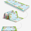 Démonstration des étapes de pliage du tapis de jeu éducatif, du tapis déplié au format plié compact face jungle - Bébé Lova