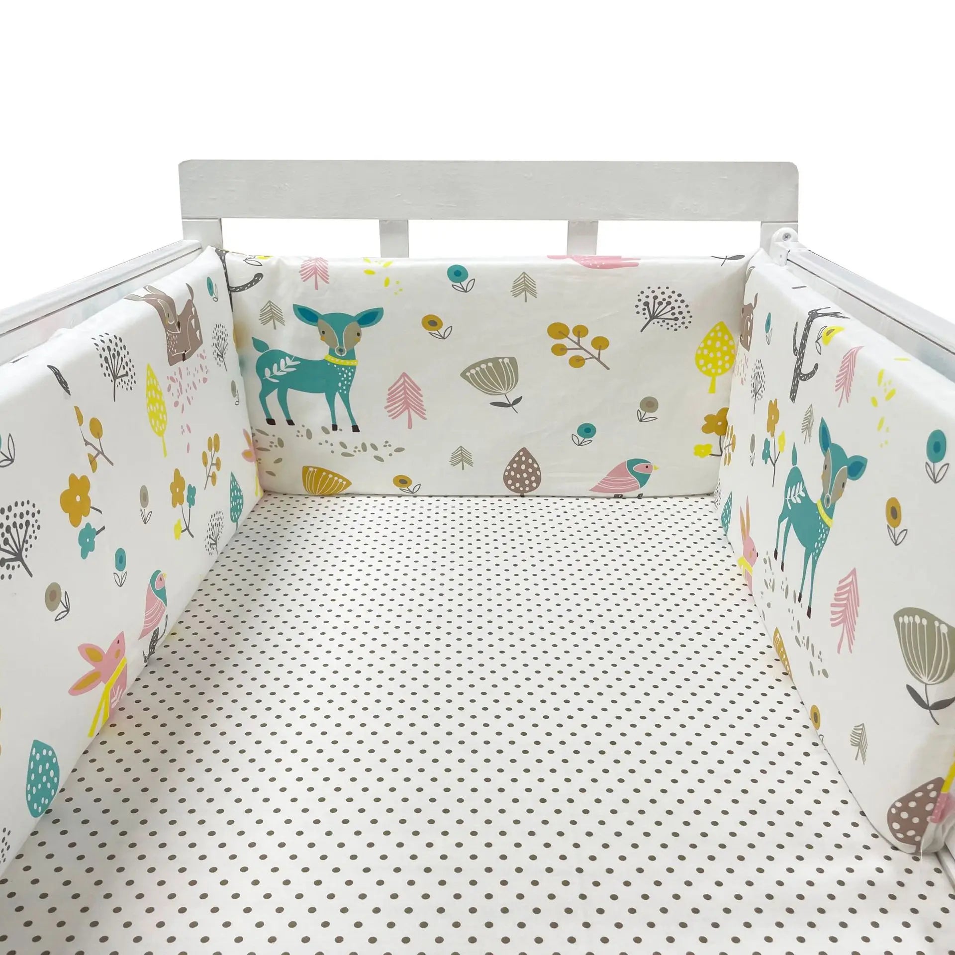 Tour de lit bébé NordicBump motif forêt avec animaux et couleurs pastel - Bébé Lova