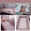 Tour de lit bébé rose utilisé dans différentes chambres d’enfant pour une décoration élégante et sécurisée - Bébé Lova
