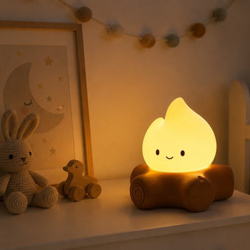 Veilleuse feu de camp décorative dans une chambre d’enfant apaisante - Bébé Lova